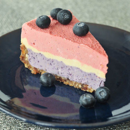 Triple Berry Raw Cheesecake 