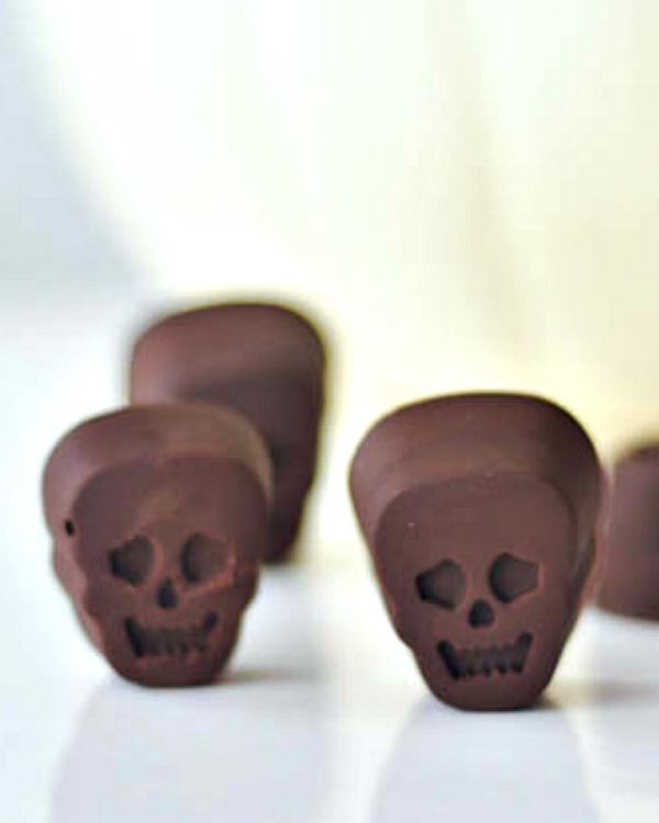 Ginger Wasabi Filled Chocolate Skulls @spabettie