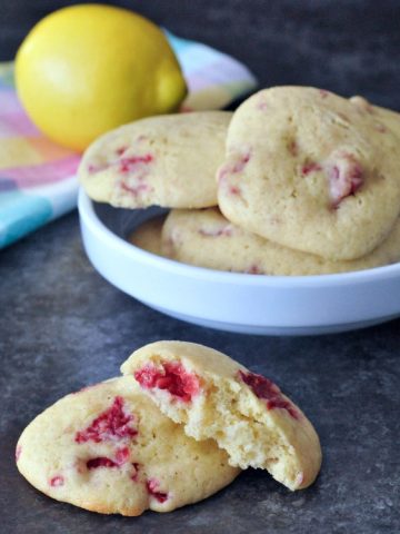 Raspberry Lemon Cheesecake Cookies @spabettie
