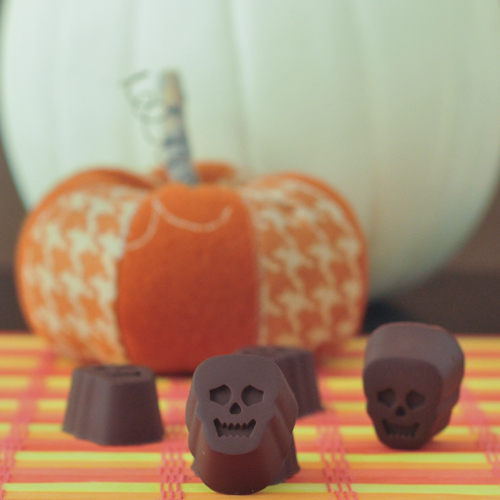 Double Chocolate Truffle Skulls @spabettie #vegan #glutenfree #Halloween #chocolate