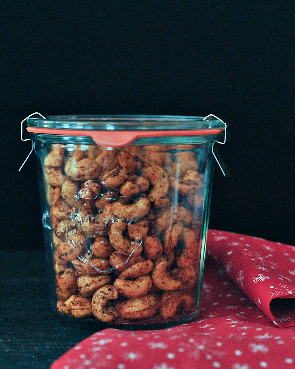 Sweet and Spicy Cashews @spabettie