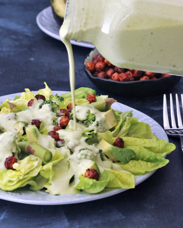Hearty Nourishing Greens Salad @spabettie