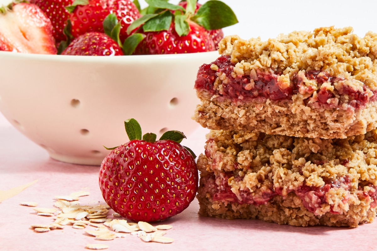 Strawberry Crumble Bars
